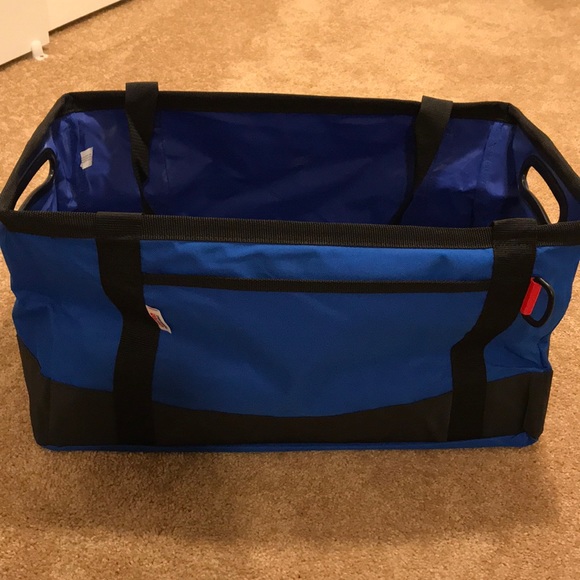 Costco Duffel Bag Luggage IUCN Water
